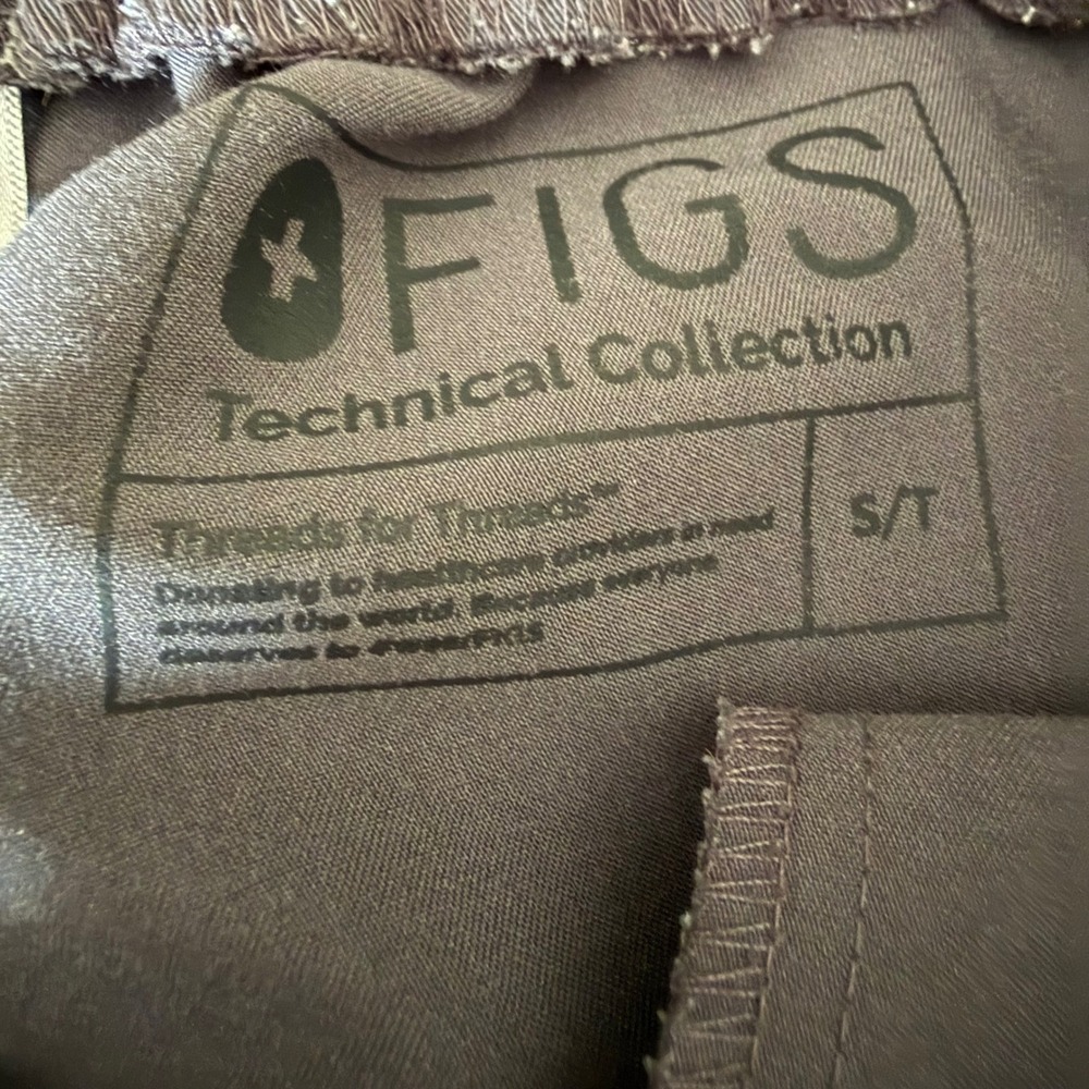 FIGS Graphite Scrub Set Women's Small Catarina Top & Yola Pants Technical S/T - Picture 6 of 11
